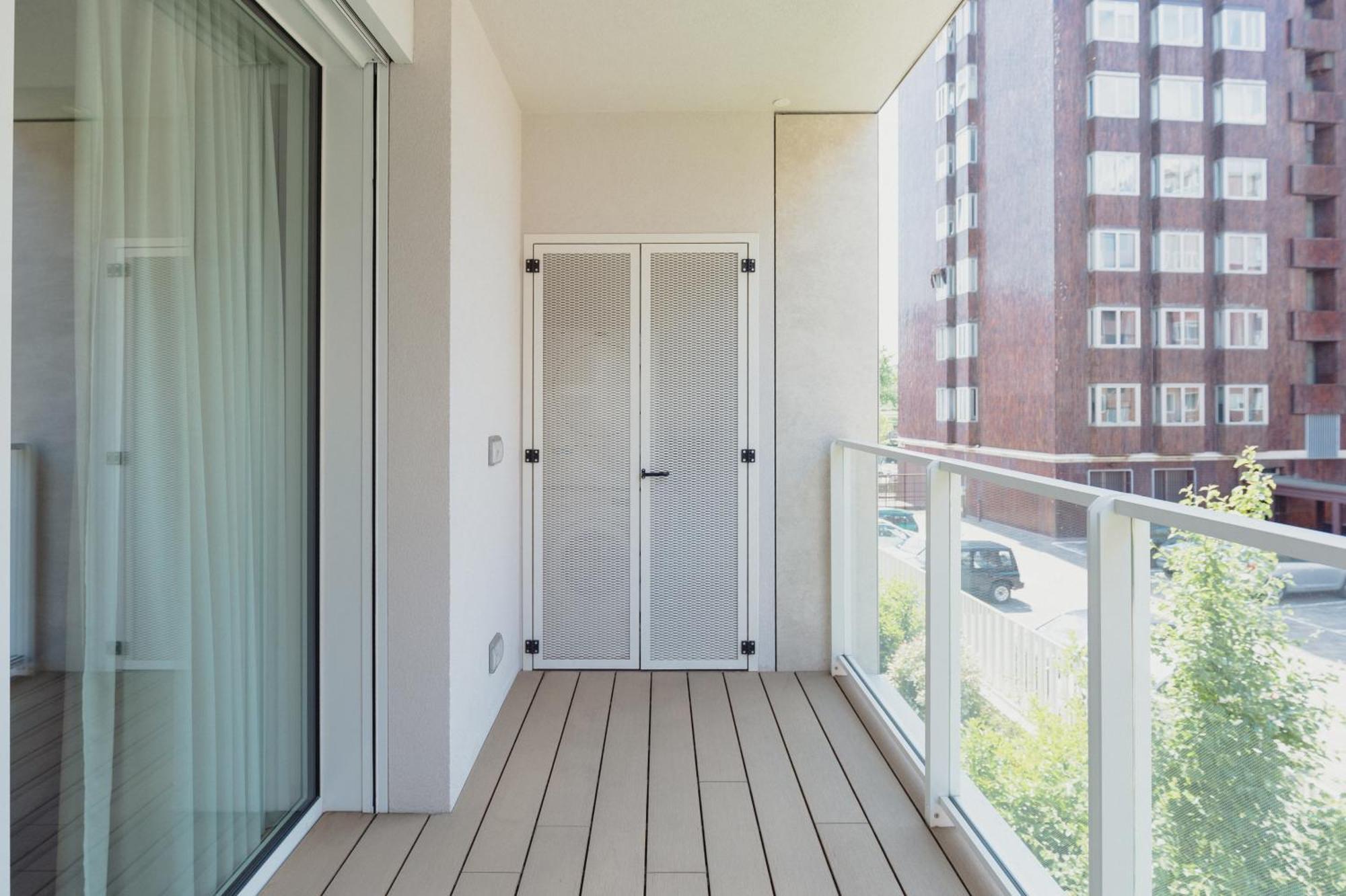 Gohost - Stylish 10 Min From Station Apartment